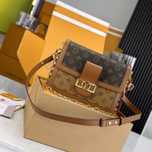 DAUPHINE medium-sized handbag