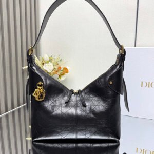 Dior Voyage handbag - New items from the 2026 Spring Ready-to-Wear Collection