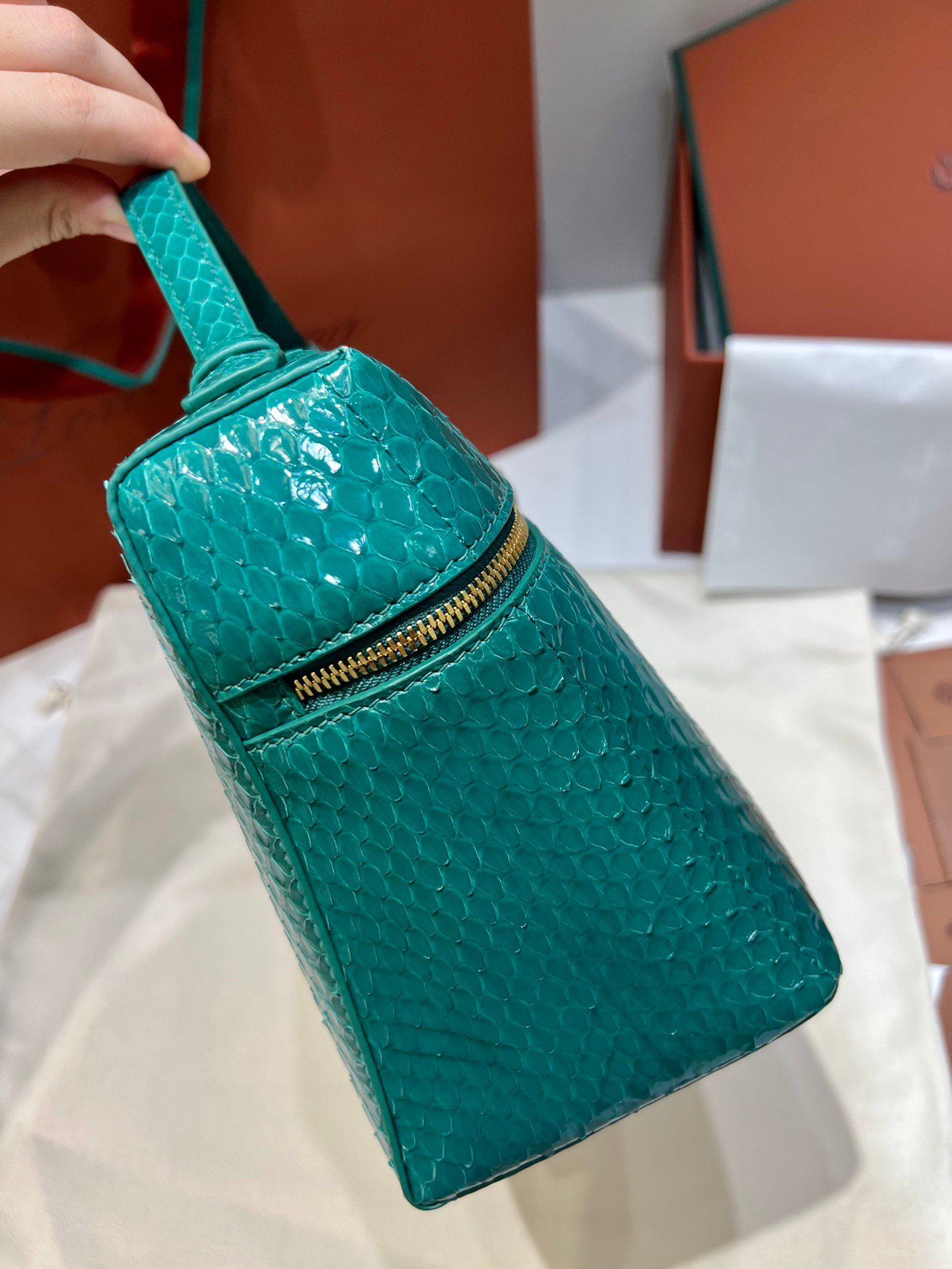 L27 Water Snake Skin Green Gold Studs Series Crossbody Bag - 图片 5