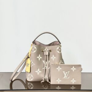 NoeNoe medium-sized handbag