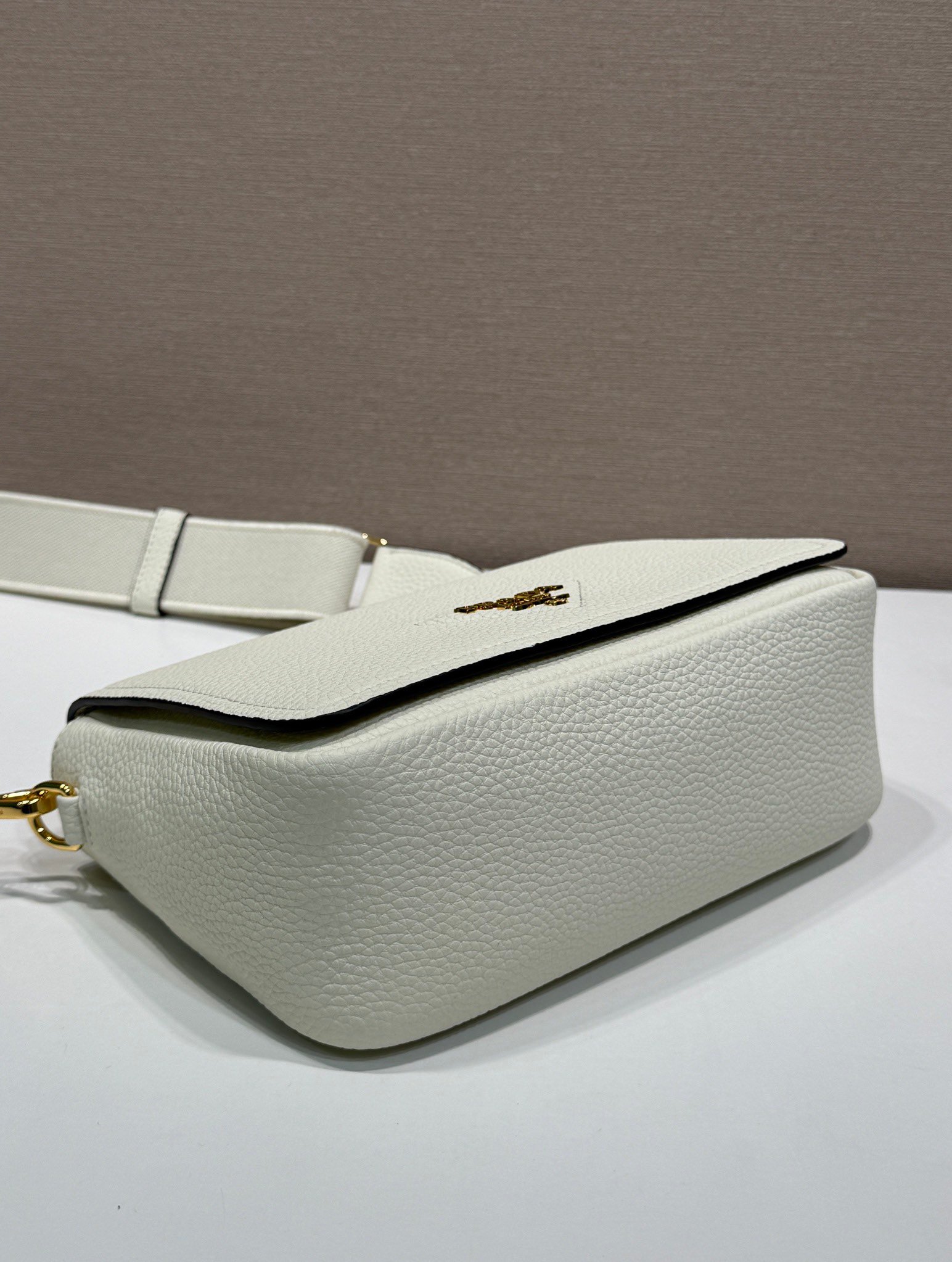 Double shoulder strap imported deer-skin patterned cowhide crossbody bag - 图片 6