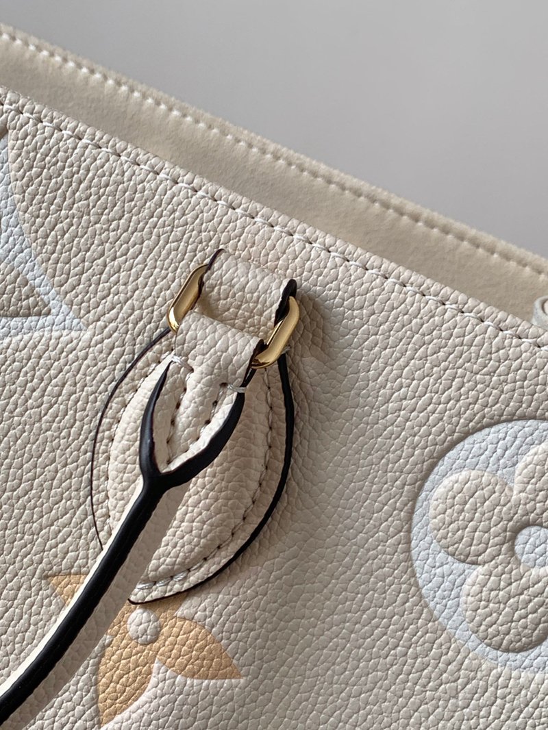 OnTheGo Medium Tote Bag - 图片 7