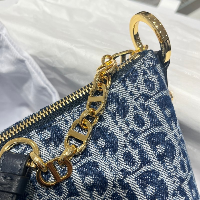 Star Hobo Backpack with Strap Across the Backside - 图片 8