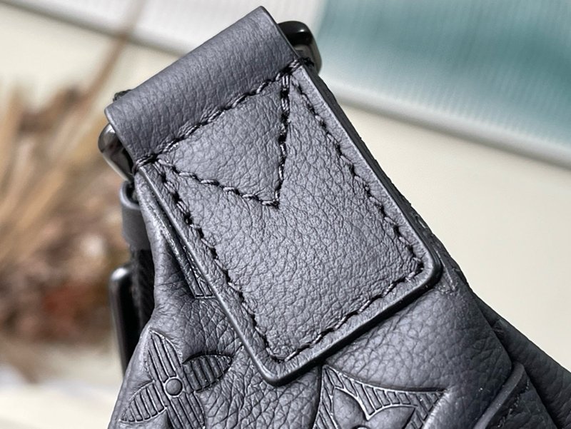 M46036 This model of Discovery messenger bag - 图片 8