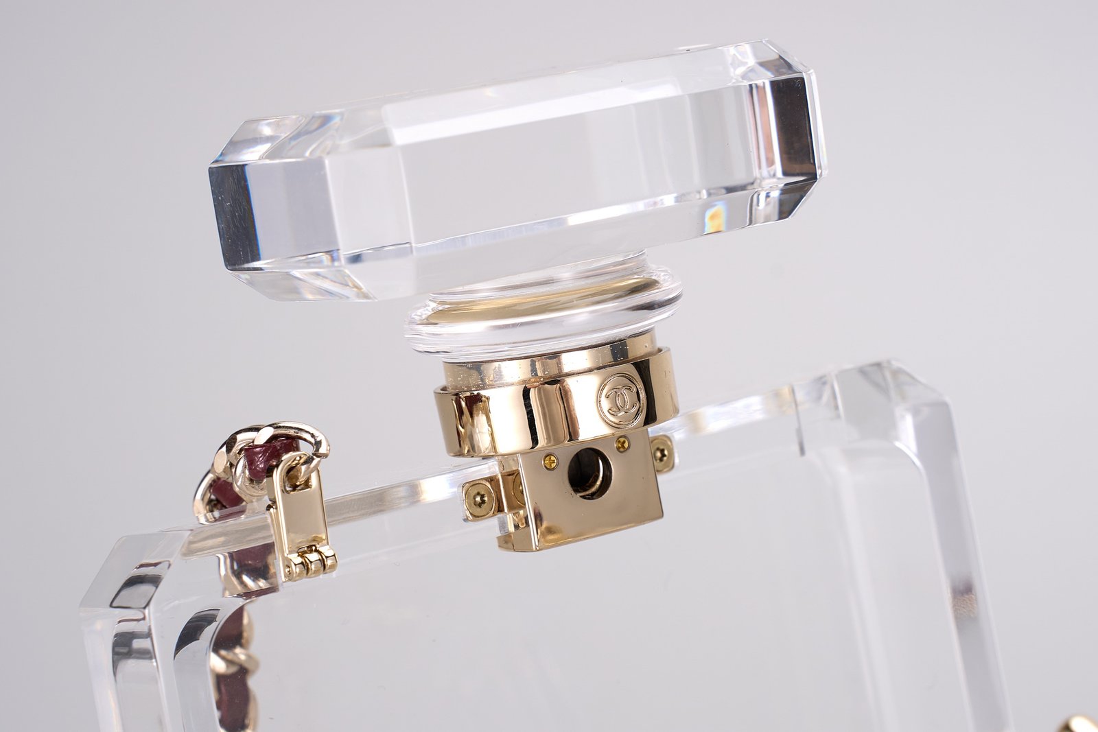 Chanel transparent acrylic perfume bottle bag - ultra limited iridescent collectible evening bag - ZP grade - 图片 8