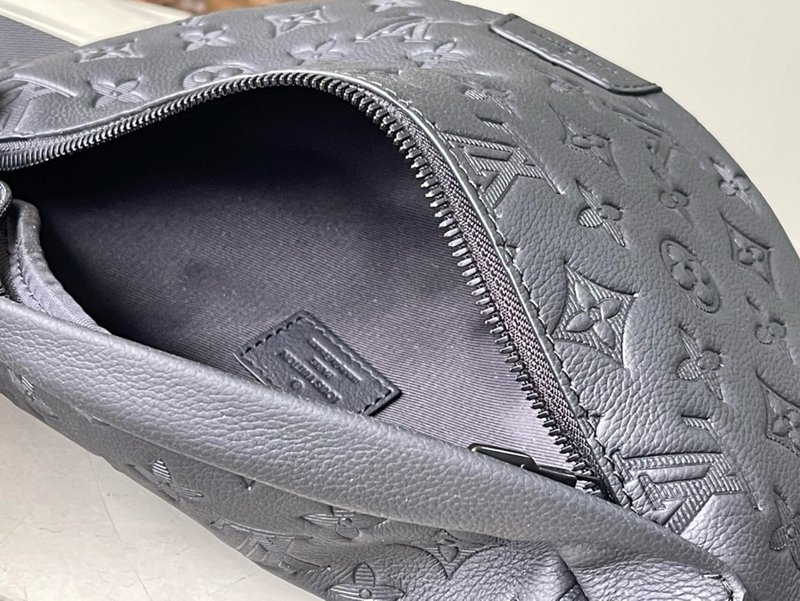 M46036 This model of Discovery messenger bag - 图片 9