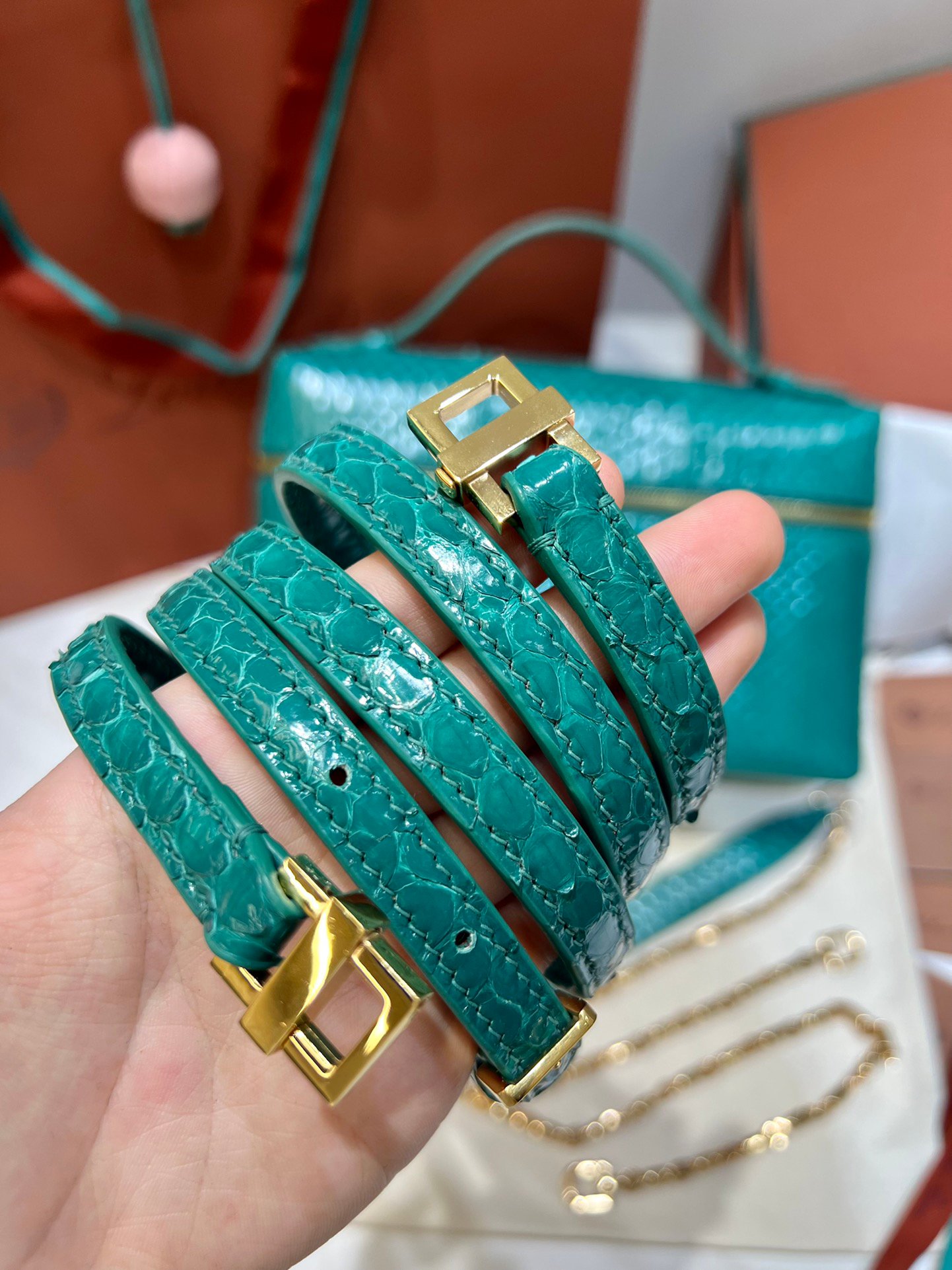 L27 Water Snake Skin Green Gold Studs Series Crossbody Bag - 图片 9