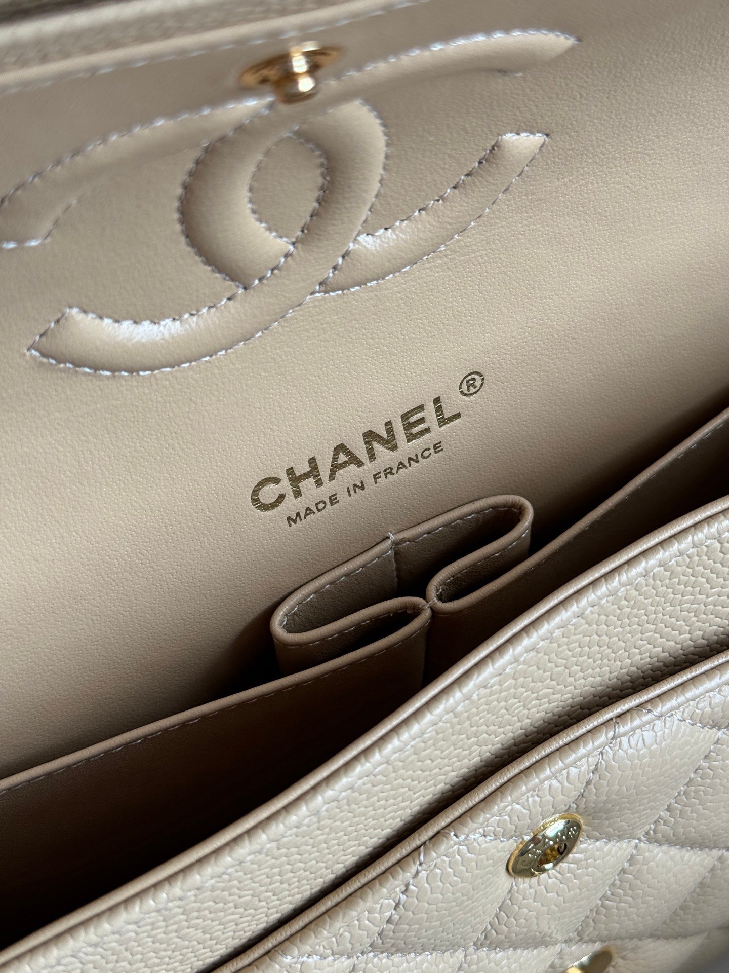 CHANEL CUF SERIES Lychee Pattern Classic Ball Bra Underwear Bag - 图片 10