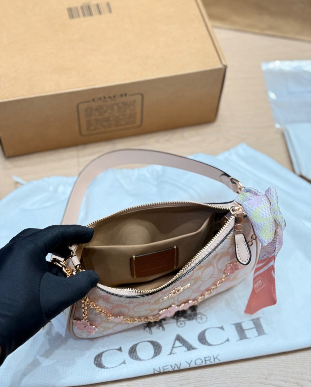 Cobraided version of COACH teri Underarm bag - 图片 8