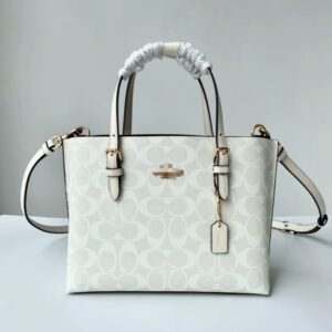 The new Mollie25 tote bag from Coach, a stylish, light-luxury versatile handbag, single-shoulder large-capacity commuter crossbody bag
