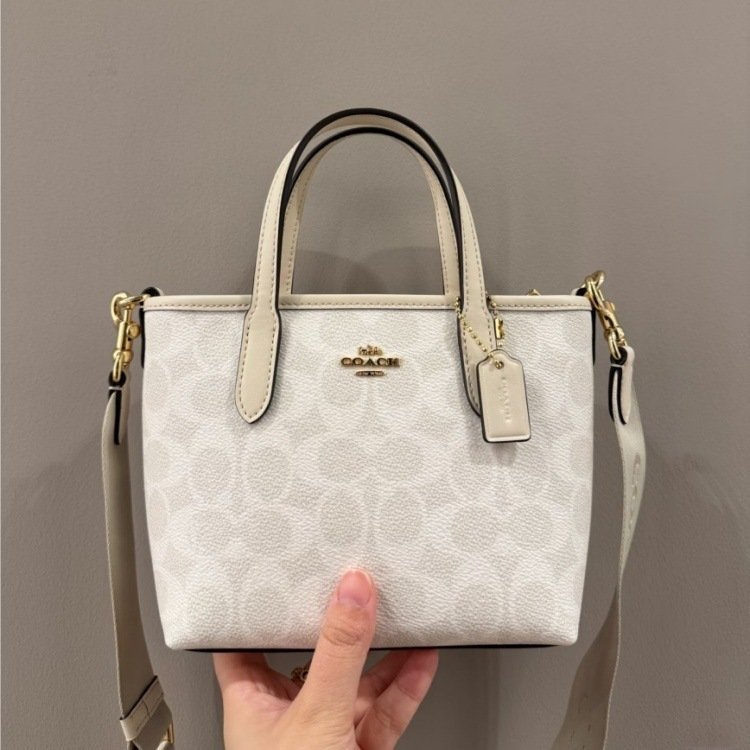 New Arrival of Coach Classic Monogram City15 Mini Tote Bag, High-Quality Version, Handheld Basket Style Crossbody Shoulder Bag for Women - 图片 7