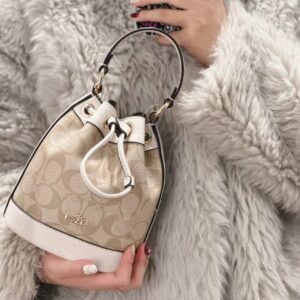 New Bridget French Stick Bag from KouC, Commute Handbag, Single Shoulder Underarm Bag, Large Capacity Tote Bag for Women, Cross-border Style