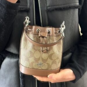 New Bridget French Stick Bag from KouC, Commute Handbag, Single Shoulder Underarm Bag, Large Capacity Tote Bag for Women, Cross-border Style
