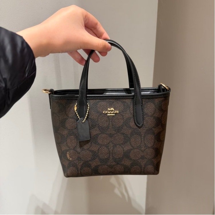 New Arrival of Coach Classic Monogram City15 Mini Tote Bag, High-Quality Version, Handheld Basket Style Crossbody Shoulder Bag for Women - 图片 11